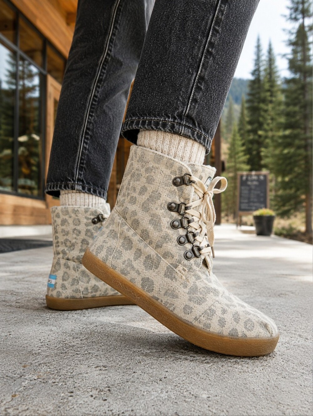TOMS Highland Botas Leopard Hemp Sherpa Lined Boots Women's 7